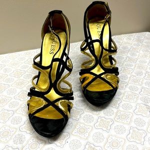 Guess suede 80mm platform heels size US7M